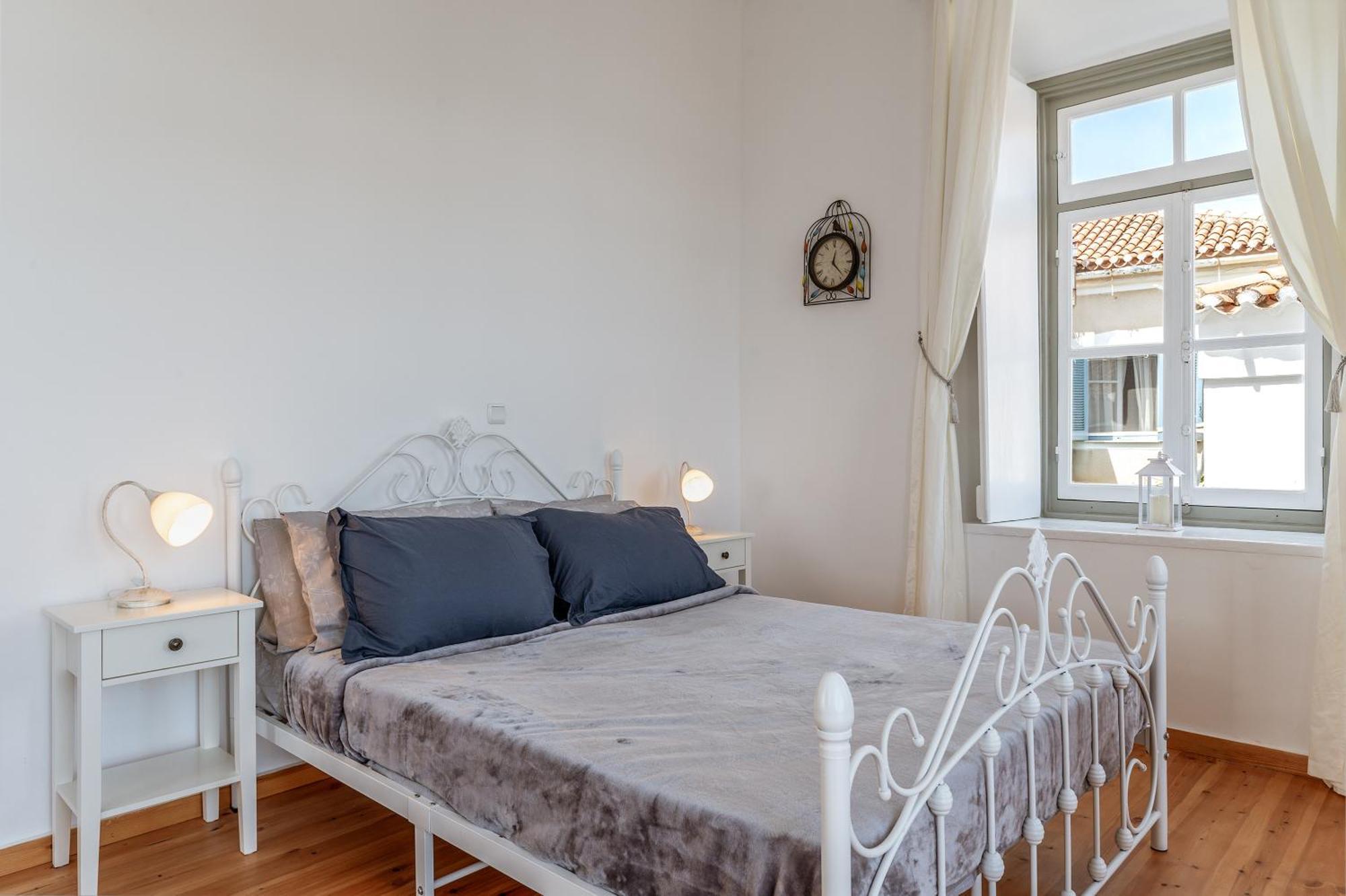 Martha'S House Apartment Spetses Town Ngoại thất bức ảnh