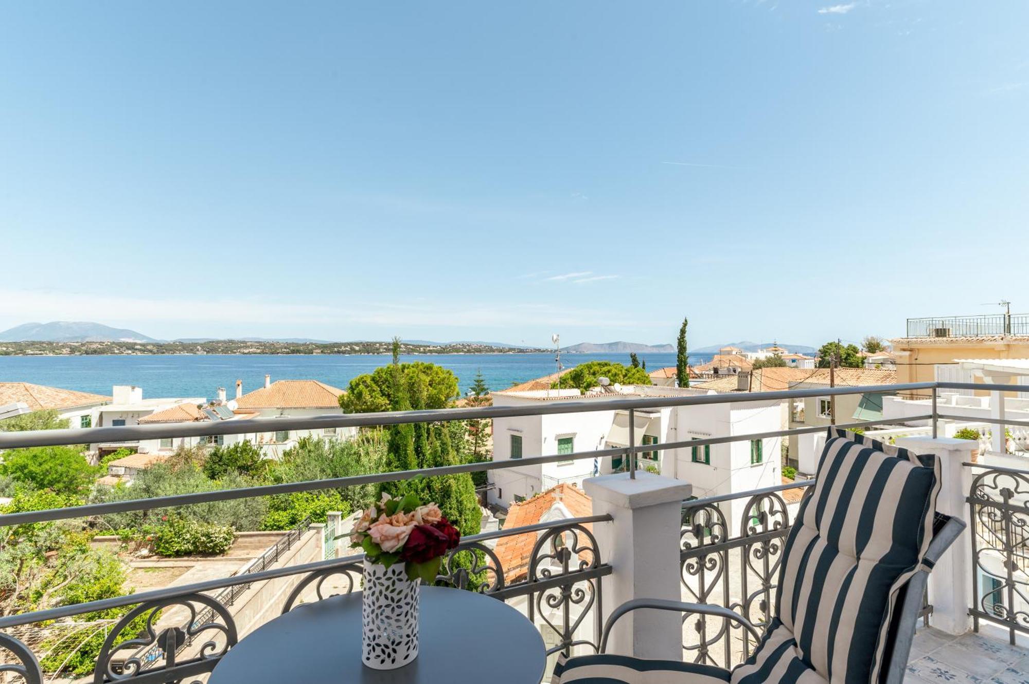 Martha'S House Apartment Spetses Town Ngoại thất bức ảnh