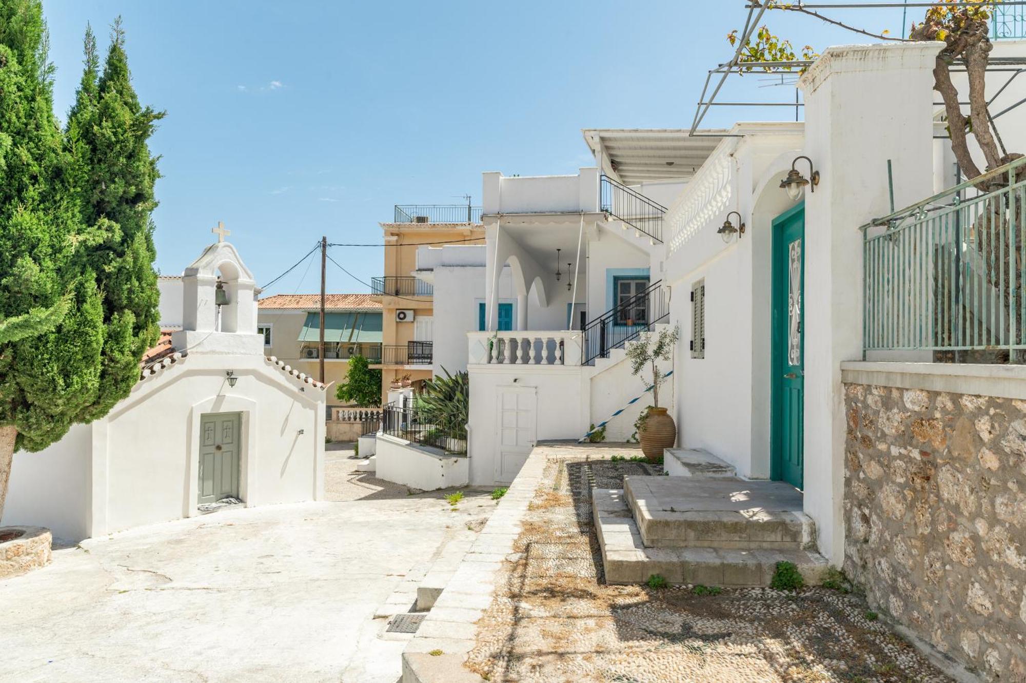 Martha'S House Apartment Spetses Town Ngoại thất bức ảnh